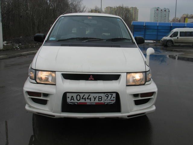 1997 Mitsubishi RVR