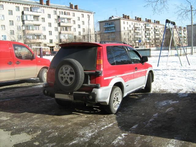 1997 Mitsubishi RVR