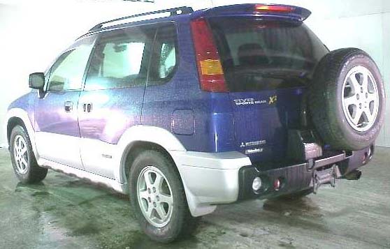 1998 Mitsubishi RVR Pics