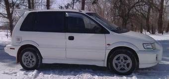 1998 Mitsubishi RVR Pictures