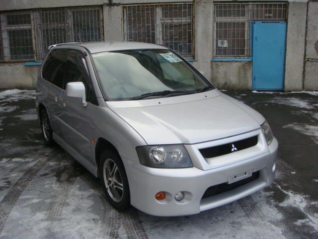 2002 Mitsubishi RVR