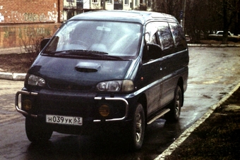 1996 Mitsubishi Space Gear