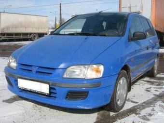 1999 Mitsubishi Space Star Pictures