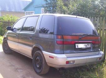 Mitsubishi space wagon 1993