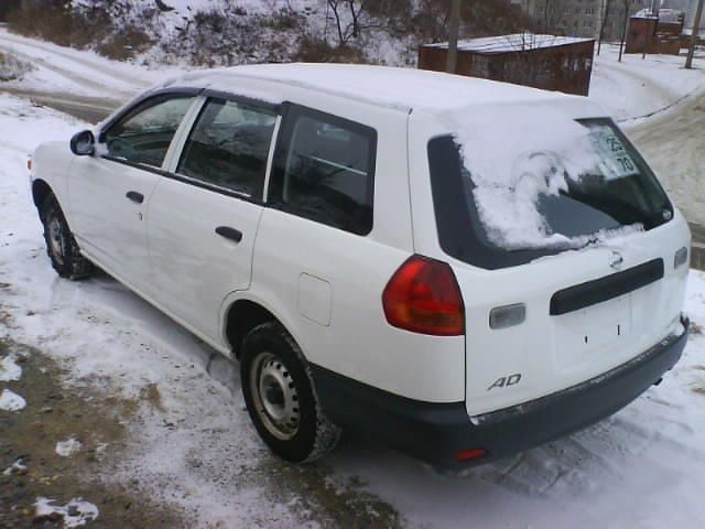 2002 Nissan AD Van