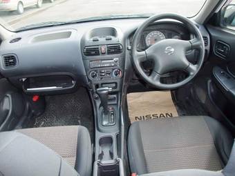 2004 Nissan AD Van Pictures