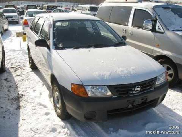 2002 Nissan AD Wagon