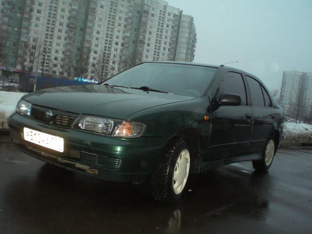 1997 Nissan Almera