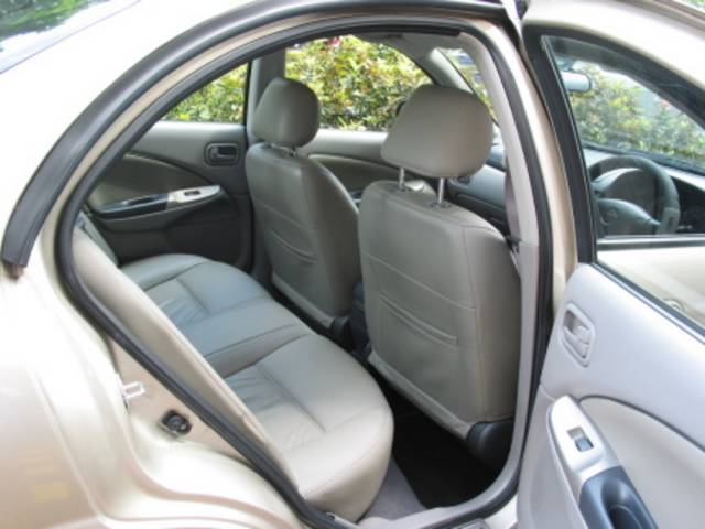 2002 Nissan Almera