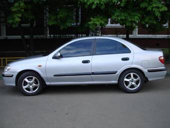 2002 Nissan Almera Pictures