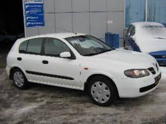 2004 Nissan Almera Pictures