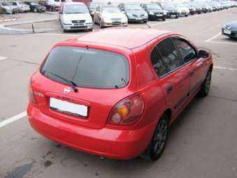 2005 Almera