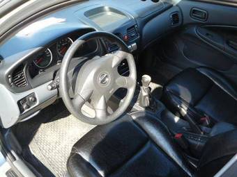 2005 Nissan Almera Pictures