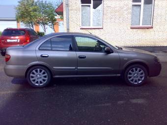 2005 Nissan Almera Pictures