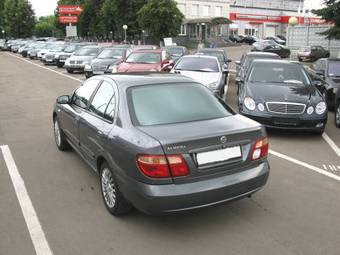 2005 Nissan Almera Images