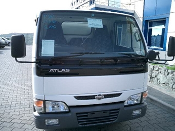 2000 Nissan Atlas