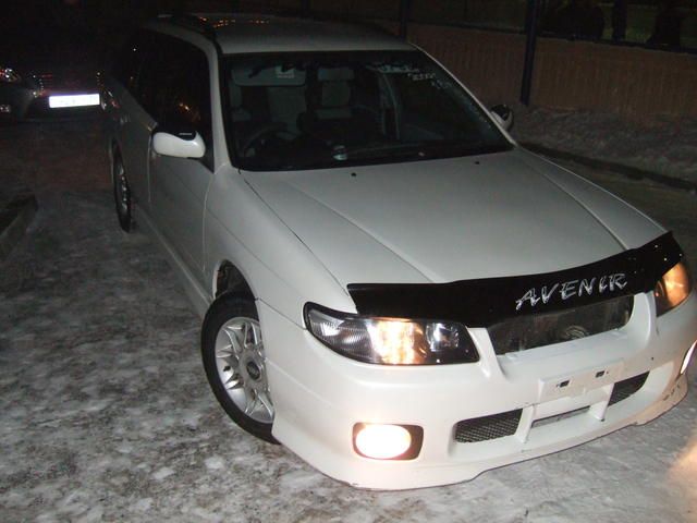 2000 Nissan Avenir