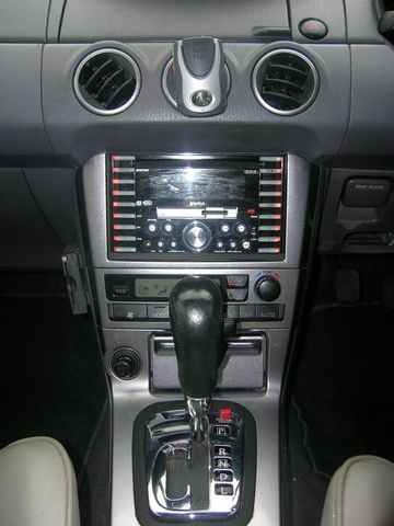 2001 Nissan Avenir