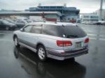 2001 Nissan Avenir Pictures