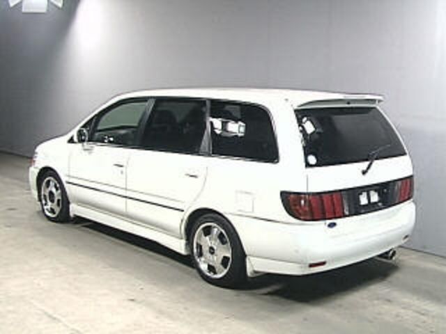 2000 Nissan Bassara