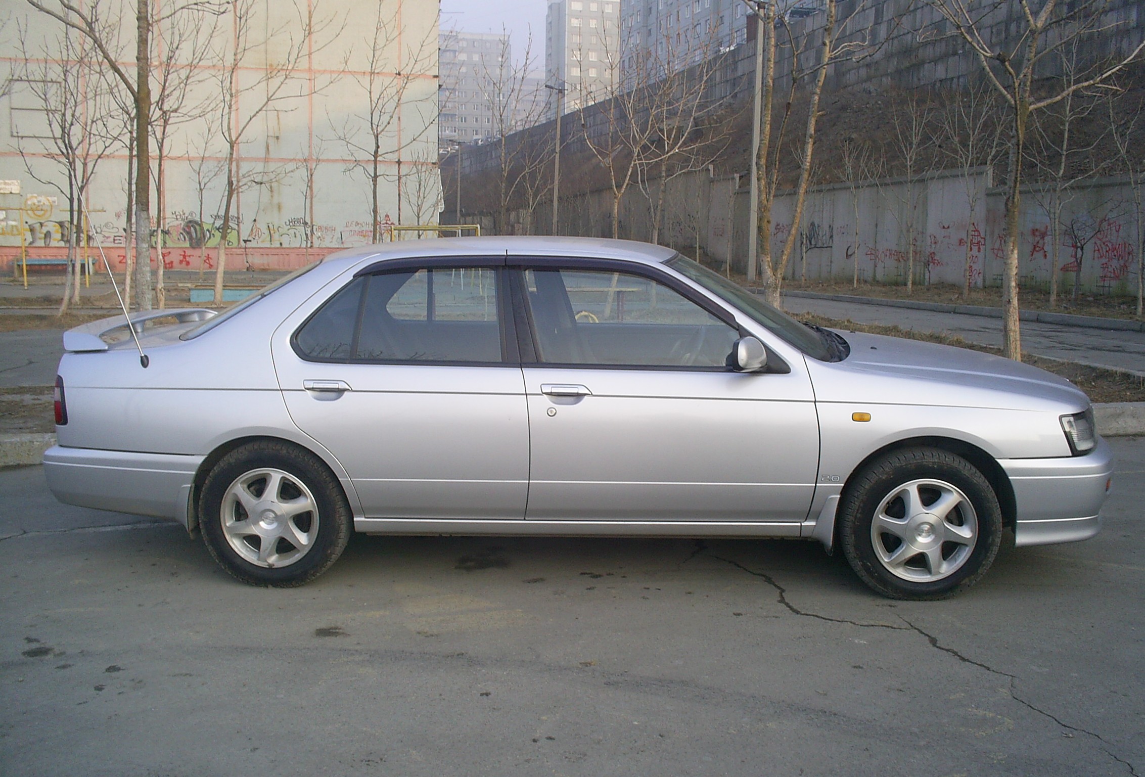 1996 Nissan Bluebird