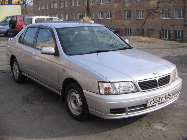 1996 Nissan Bluebird