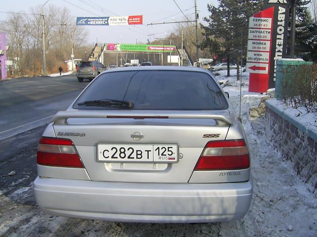 1996 Nissan Bluebird