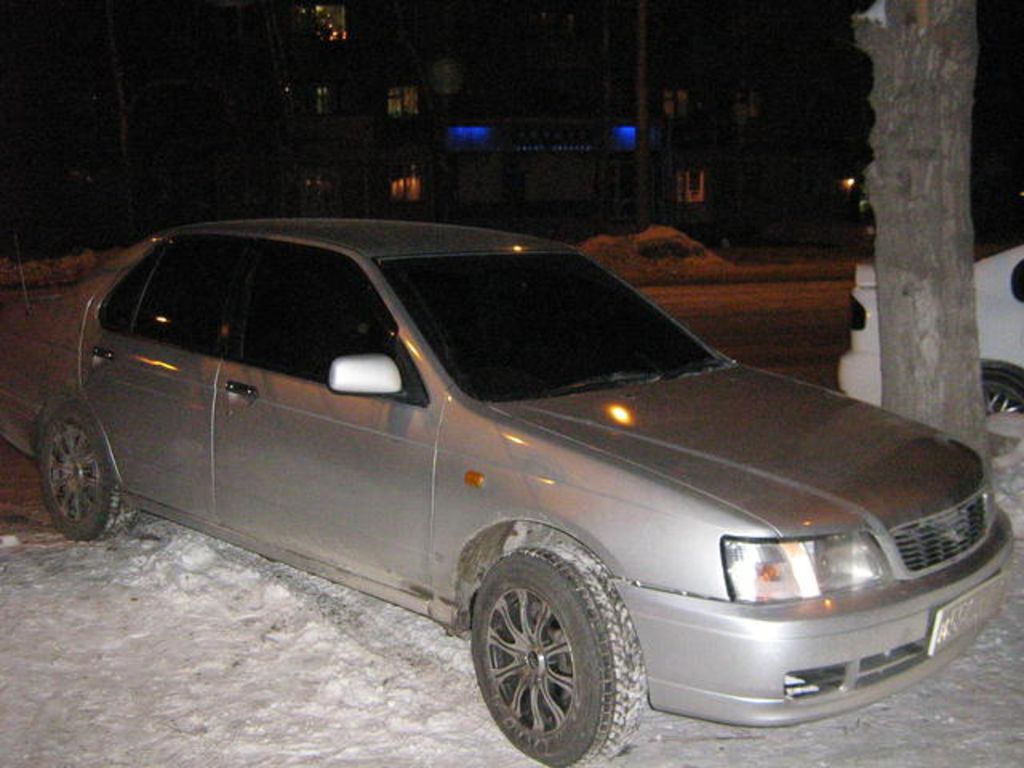 1998 Nissan Bluebird