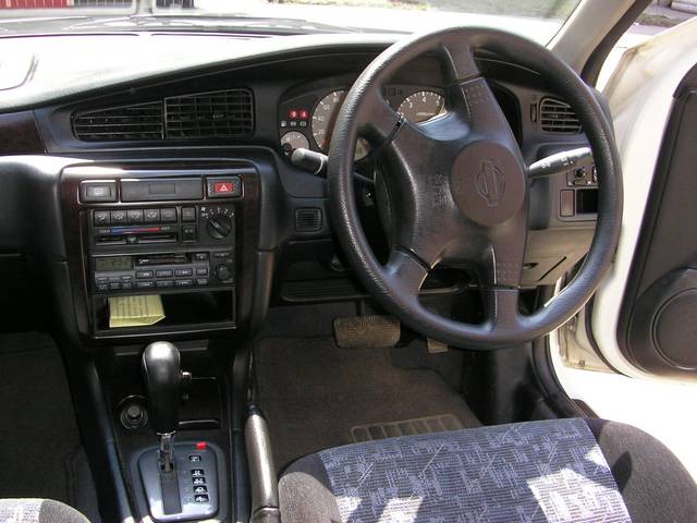 1999 Nissan Bluebird