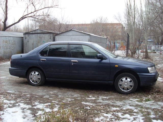 1999 Nissan Bluebird