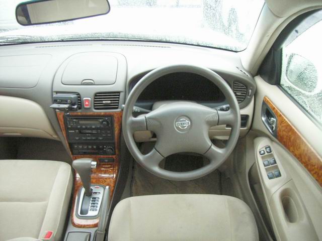 2000 Nissan Bluebird Sylphy Photos