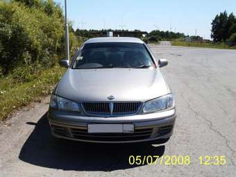 2000 Nissan Bluebird Sylphy Photos