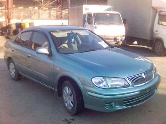 2001 Nissan Bluebird Sylphy Pictures