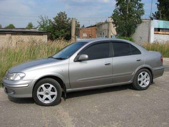 2001 Nissan Bluebird Sylphy Pictures