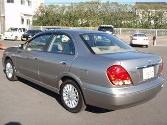 2003 Nissan Bluebird Sylphy Photos