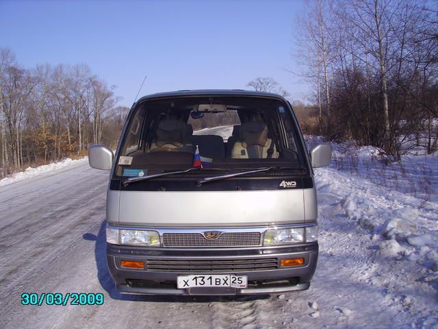 1993 Nissan Caravan