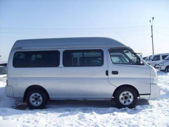 2002 Nissan Caravan Photos