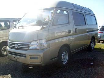 2002 Nissan Caravan Photos