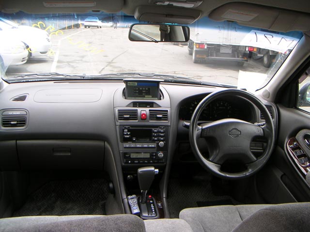 1999 Nissan Cefiro Photos