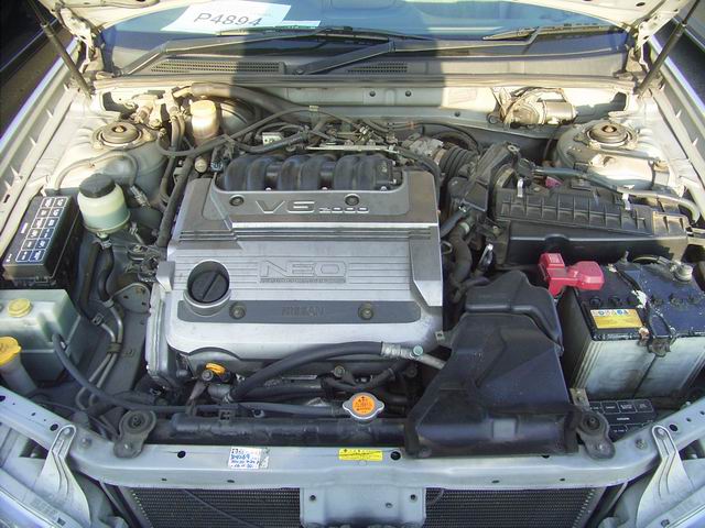 1999 Nissan Cefiro Pictures