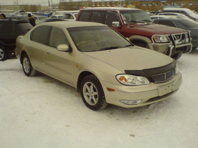 2000 Nissan Cefiro