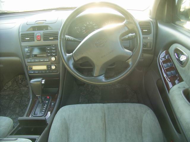 2000 Nissan Cefiro Photos