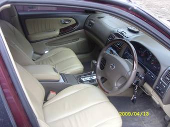 2001 Nissan Cefiro Pictures