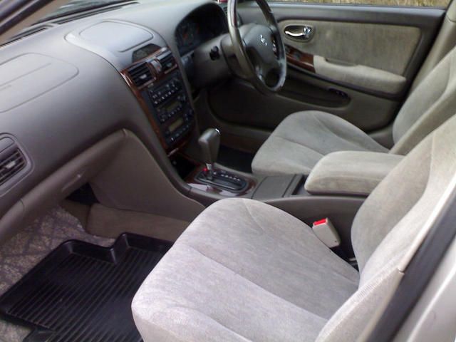 2002 Nissan Cefiro