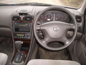 2002 Nissan Cefiro Photos