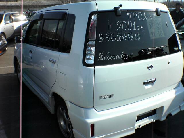 2001 Nissan Cube