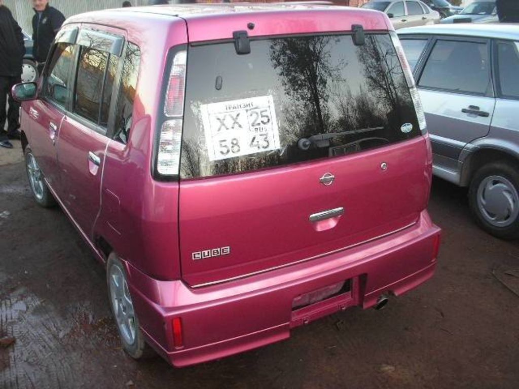 2001 Nissan Cube