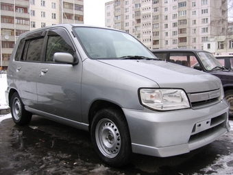 2002 Nissan Cube