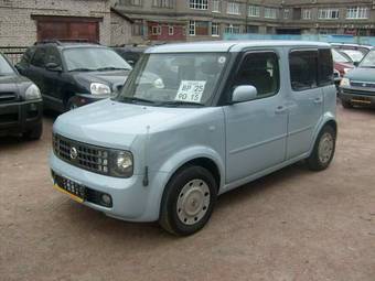 2003 Nissan Cube Photos