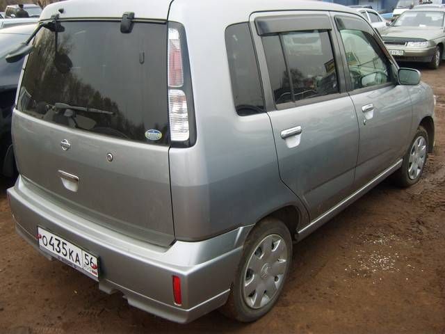 2004 Nissan Cube